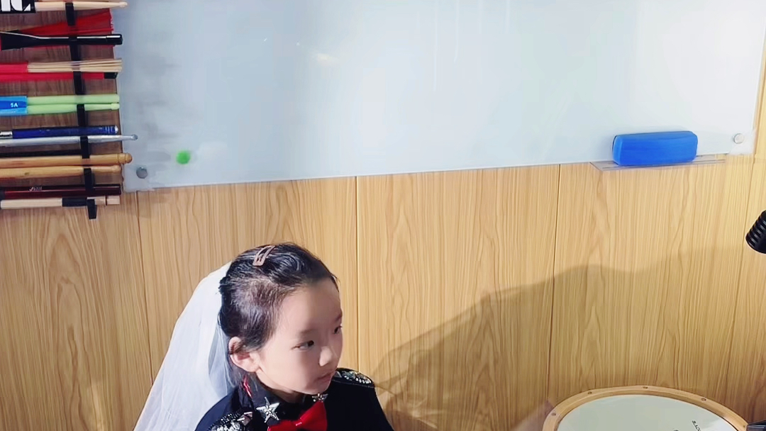 架子鼓:路易兄弟/路灯下的小妹妹#架子鼓妞妞# #小鼓手# #架子鼓