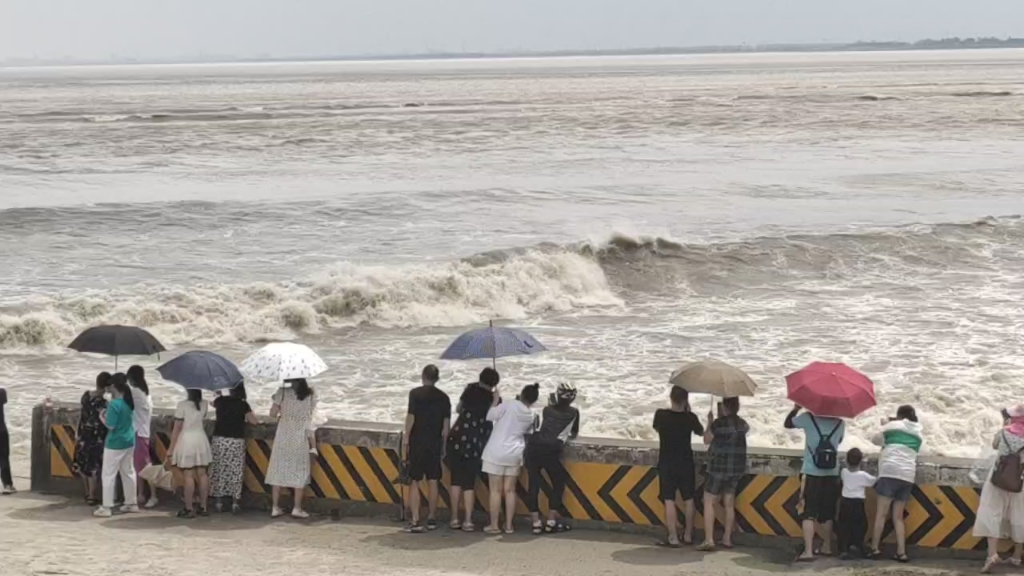 海宁钱江潮,地点大缺口哔哩哔哩bilibili