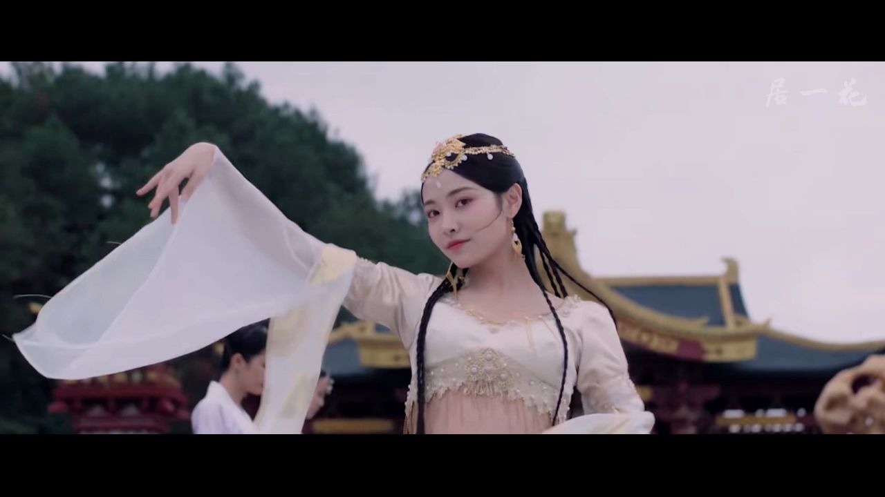 【异域风情 古装舞蹈群像】山楂啊~梨啊~千年的祈祷 梦回敦煌_哔哩