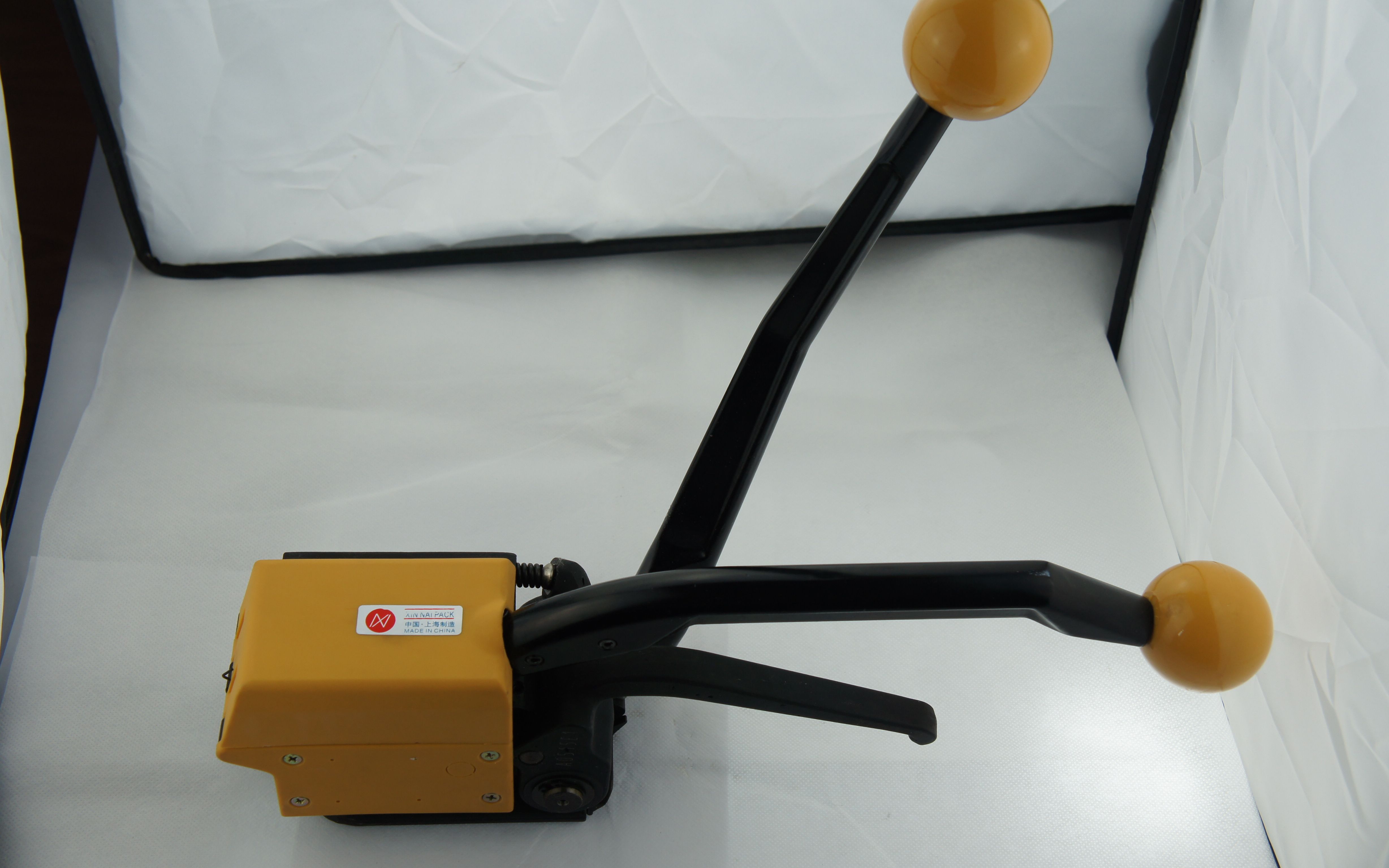 a333免扣手动打包机白板纸打包机纸箱打包机铁皮钢带捆扎机