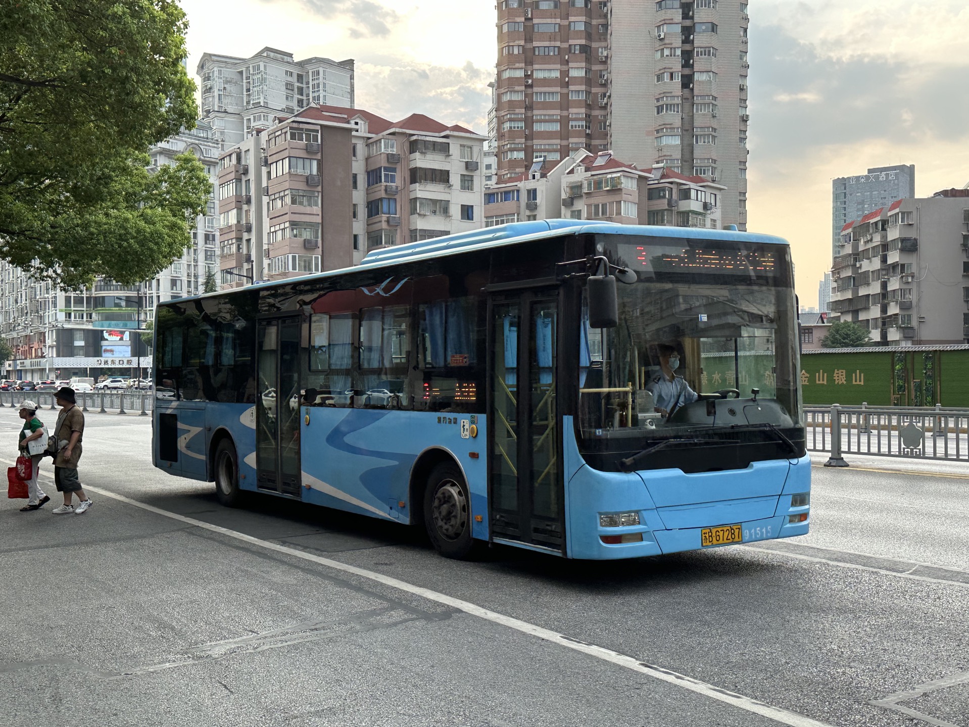 【老车纪念3】无锡公交*凤翔分公司 3路下行 东北塘公交总站——南