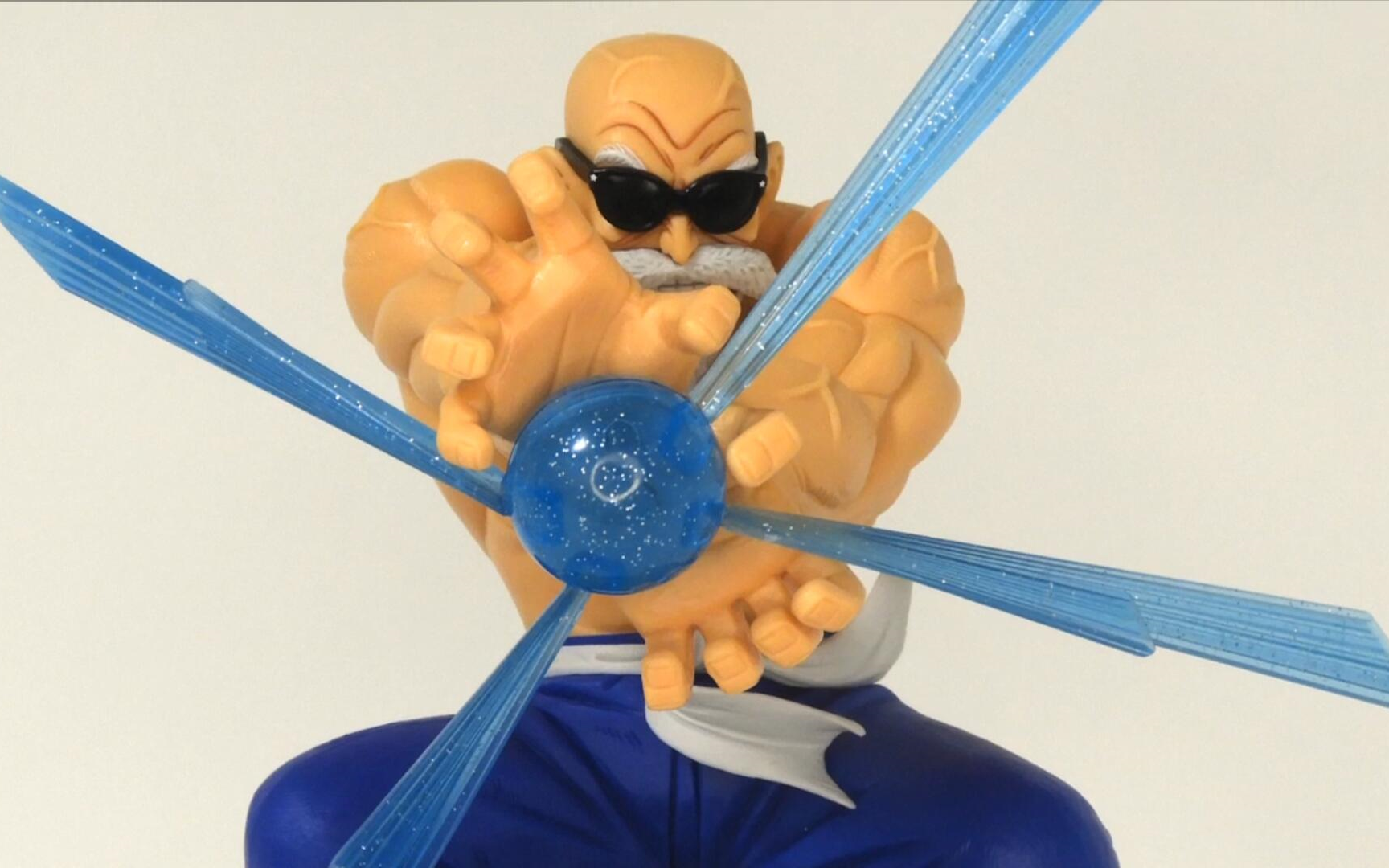 肌肉龟仙人 龟派气功【gxmateria】墨镜下的面雕非常棒,可惜了浑身的