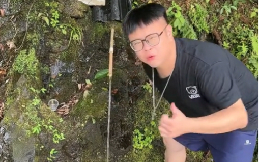 [图]发现野生山泉瀑布和小溪，夏天适合解暑纳凉的好地方