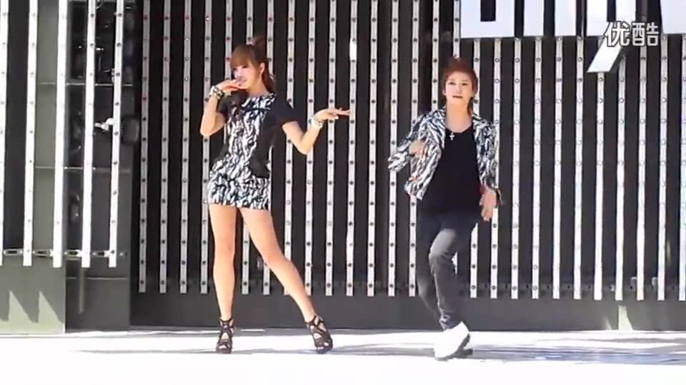 [图]【f(x)】只有两个人的Hot summer现场_ Hot Summer In LA