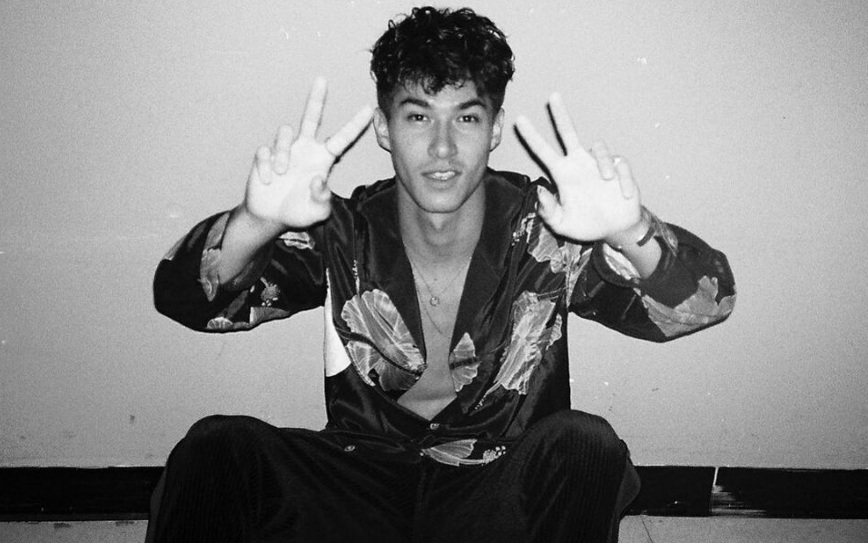 【mila】米卡-自制曲合集-欧美阳光开朗温柔的射手座的夏威夷男孩!