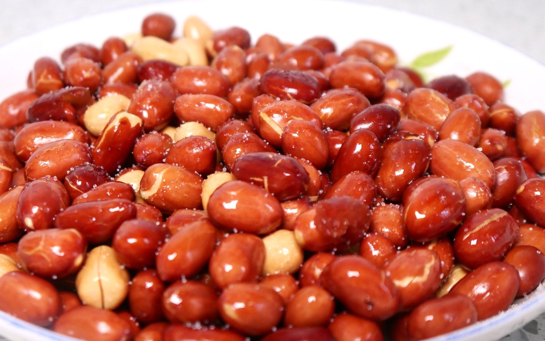 活动  炸花生米,教你饭店做法,记住这个小窍门,酥脆不胡耐叨