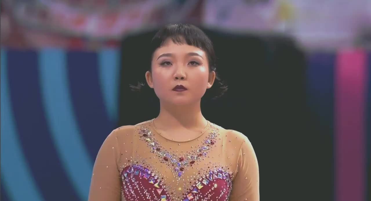 超新星全运会-辣目洋子带操展示不一样的美丽,灵动轻盈赢得掌声