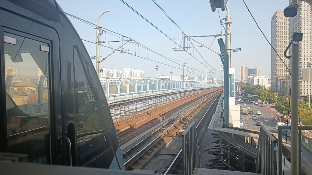 南京地铁1号线( 095096 )出天印大道站