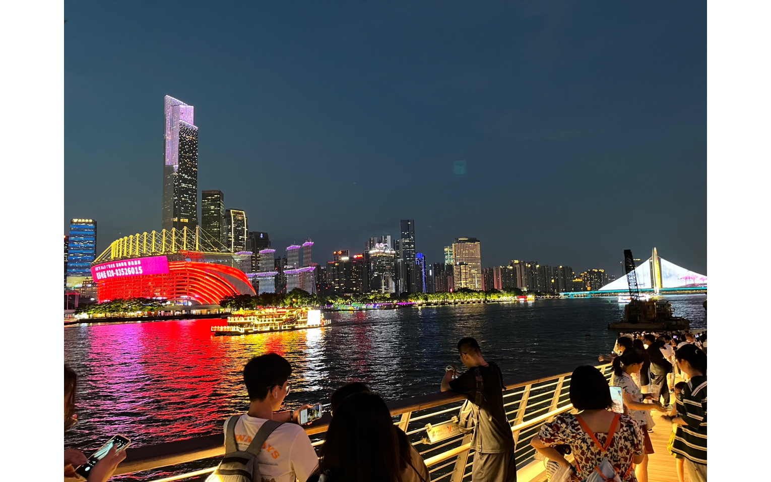 珠江两岸绝美的夜景用一两句话根本说不完