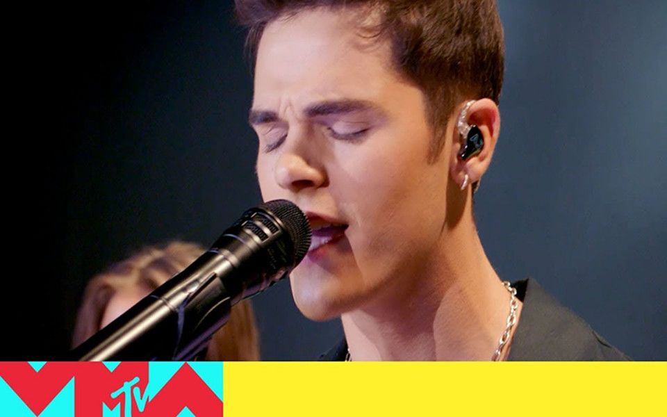 aj mitchell performs slow dance _ 2019 video music awards(1920