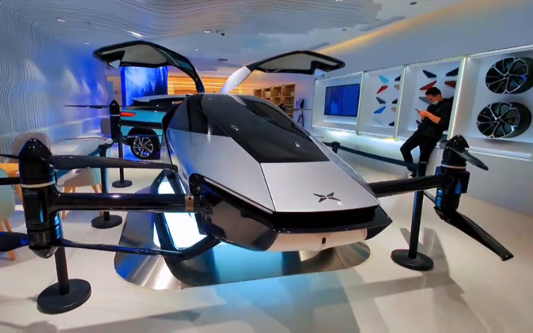 小鹏概念载人飞行,大家觉得会量产吗,太帅了.