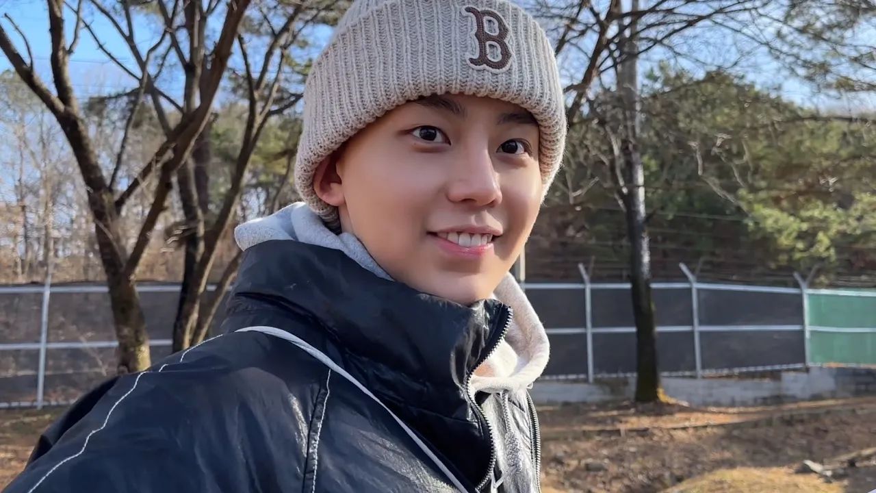 【韩国机翻】bosungjun韩国高甜情侣 | 要和老公分开了(大哭)甫晟入伍