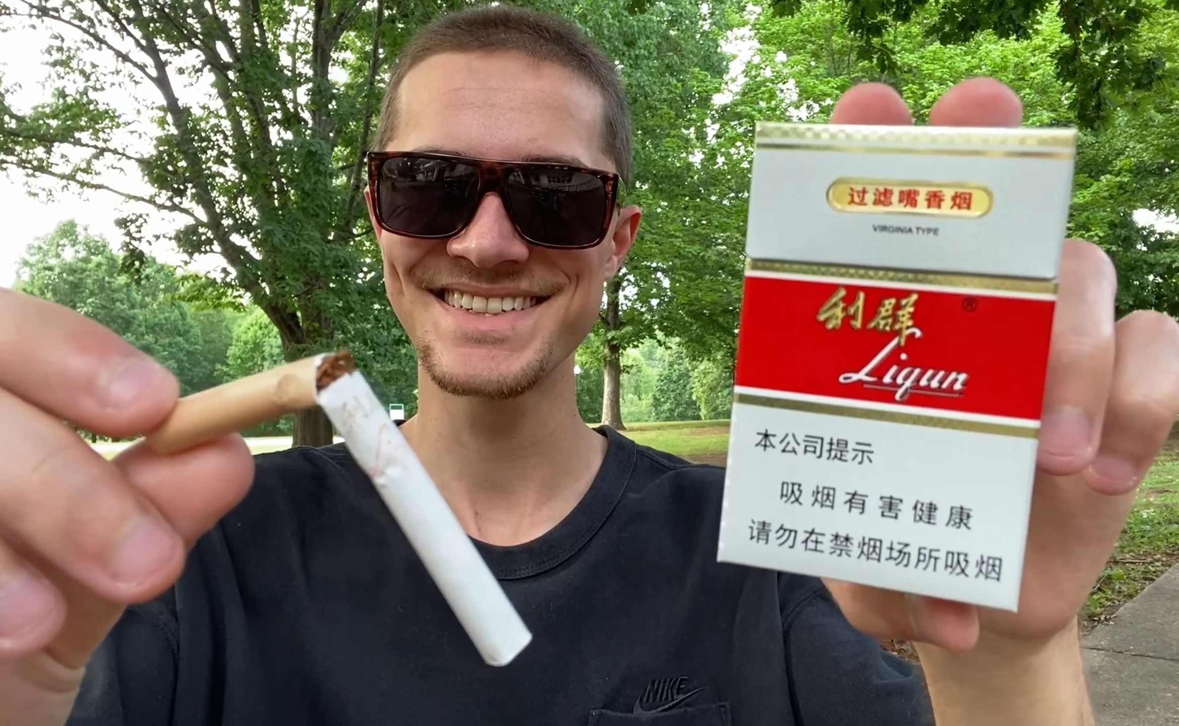 bro觉得利群的劲不够大,于是决定拿掉滤嘴品尝