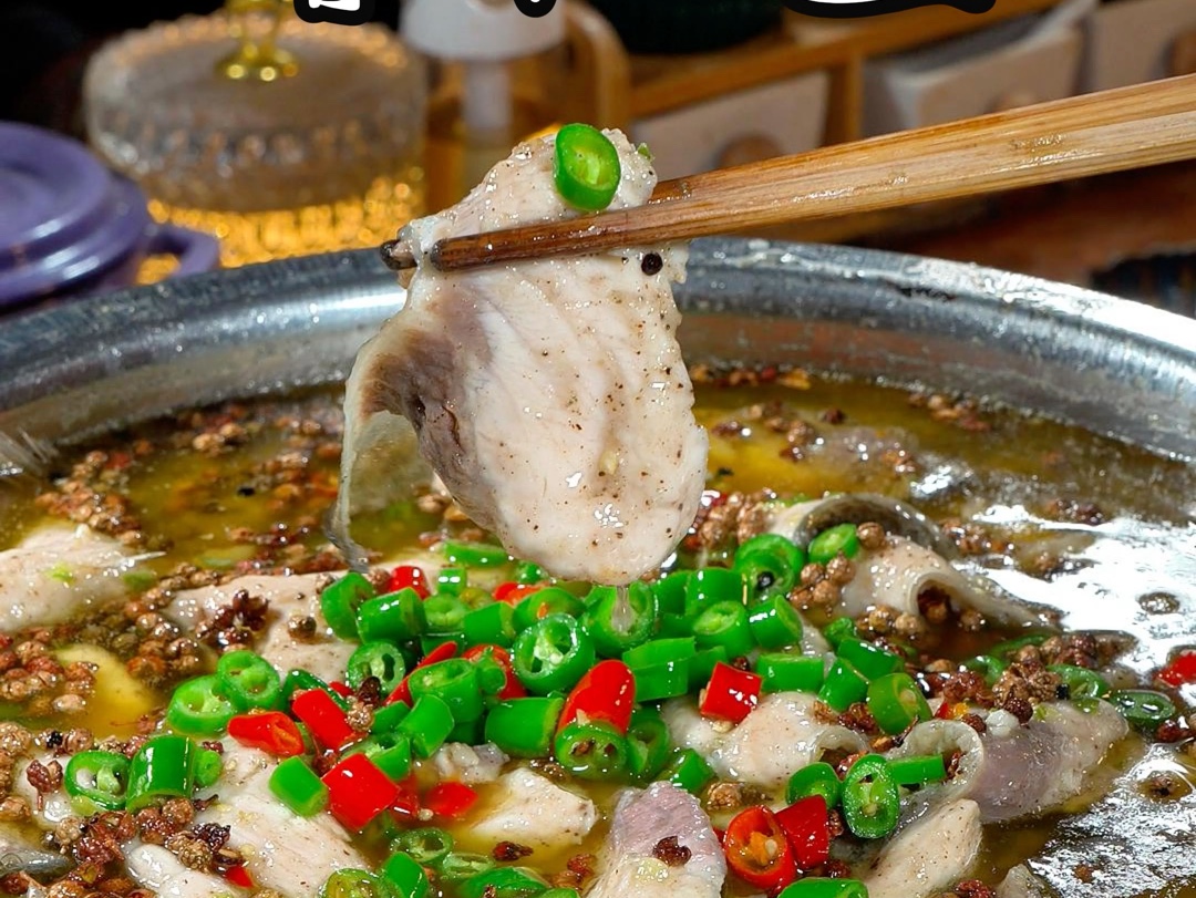 以后想吃青椒鱼了,你就像我这样做麻辣鲜香,越吃越想吃