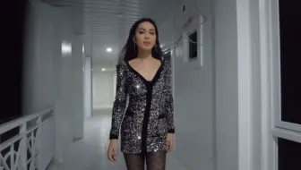 深夜，男妈妈已盛装打扮，快滚过来（带上耳机，高跟鞋和虫鸣）