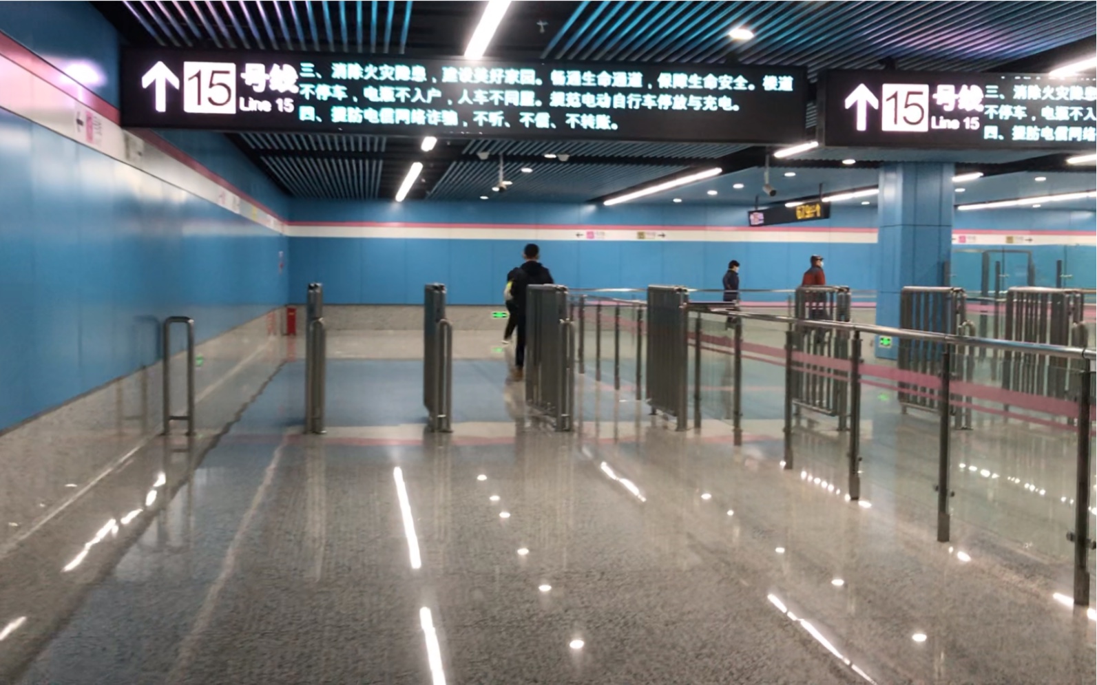 地铁换乘计时体验上海地铁大渡河路站13号线换乘15号线体验实录步行