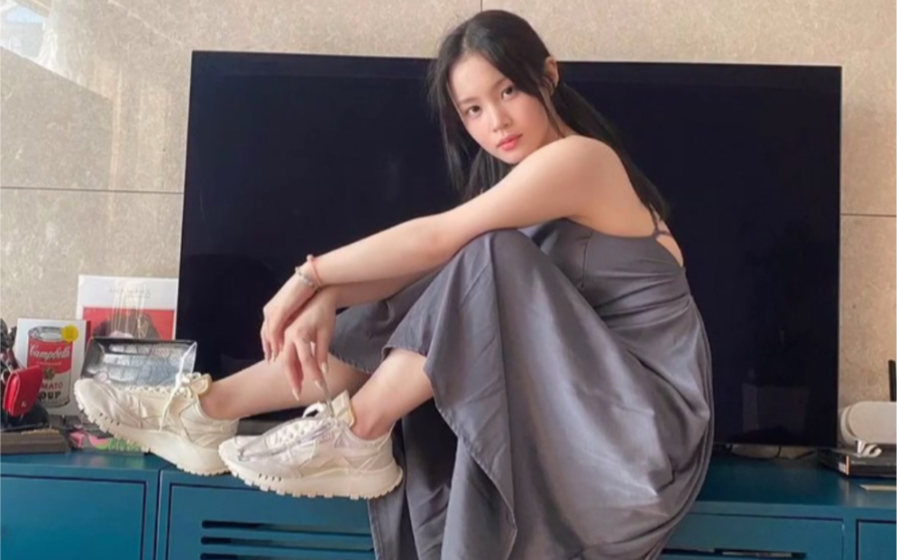 【李遐怡/李夏怡】ins更新| 又可爱又飒_哔哩哔哩 (゜-゜)つロ 干杯