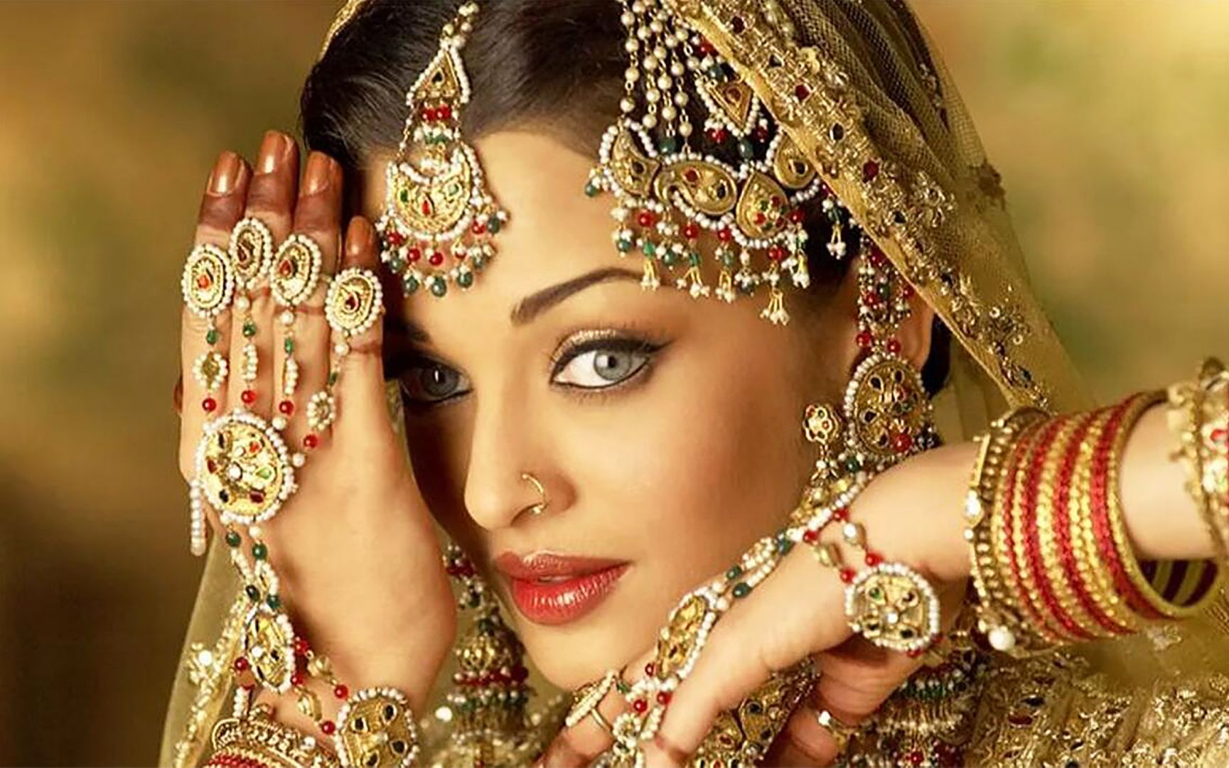 印度舞娘的风情万种,被这部电影演绝了,每一秒都是极致享受!