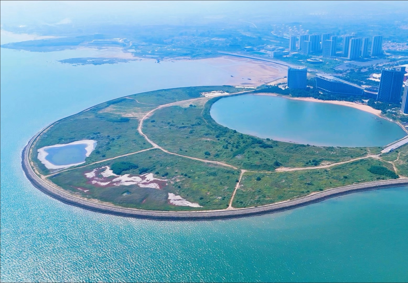 来看看规划中的《情人湾休闲度假公园》一直闲置了那么多年!有点可惜?