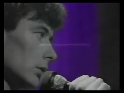 [图]The Jesus and Mary Chain - Drop live (Halfway To Paradise) November 1989