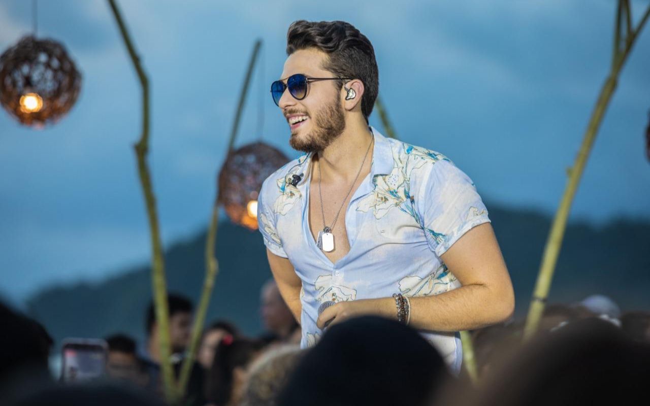 【首播】巴西流行歌手gustavo mioto 新单《nega》(否认)官方mv