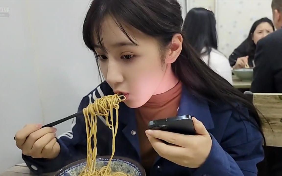 【乔妹回来了】虎牙-小小小酷哥组织_2022-01-23_哔哩哔哩_bilibili