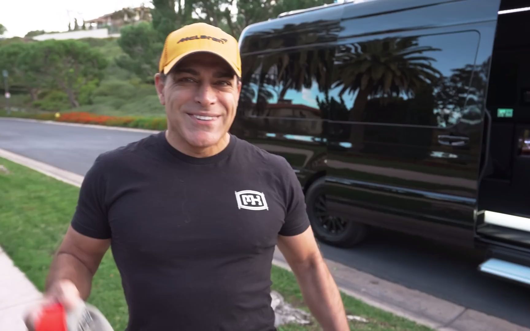 【 manny khoshbin】迈凯轮solus gt即将来到车库!