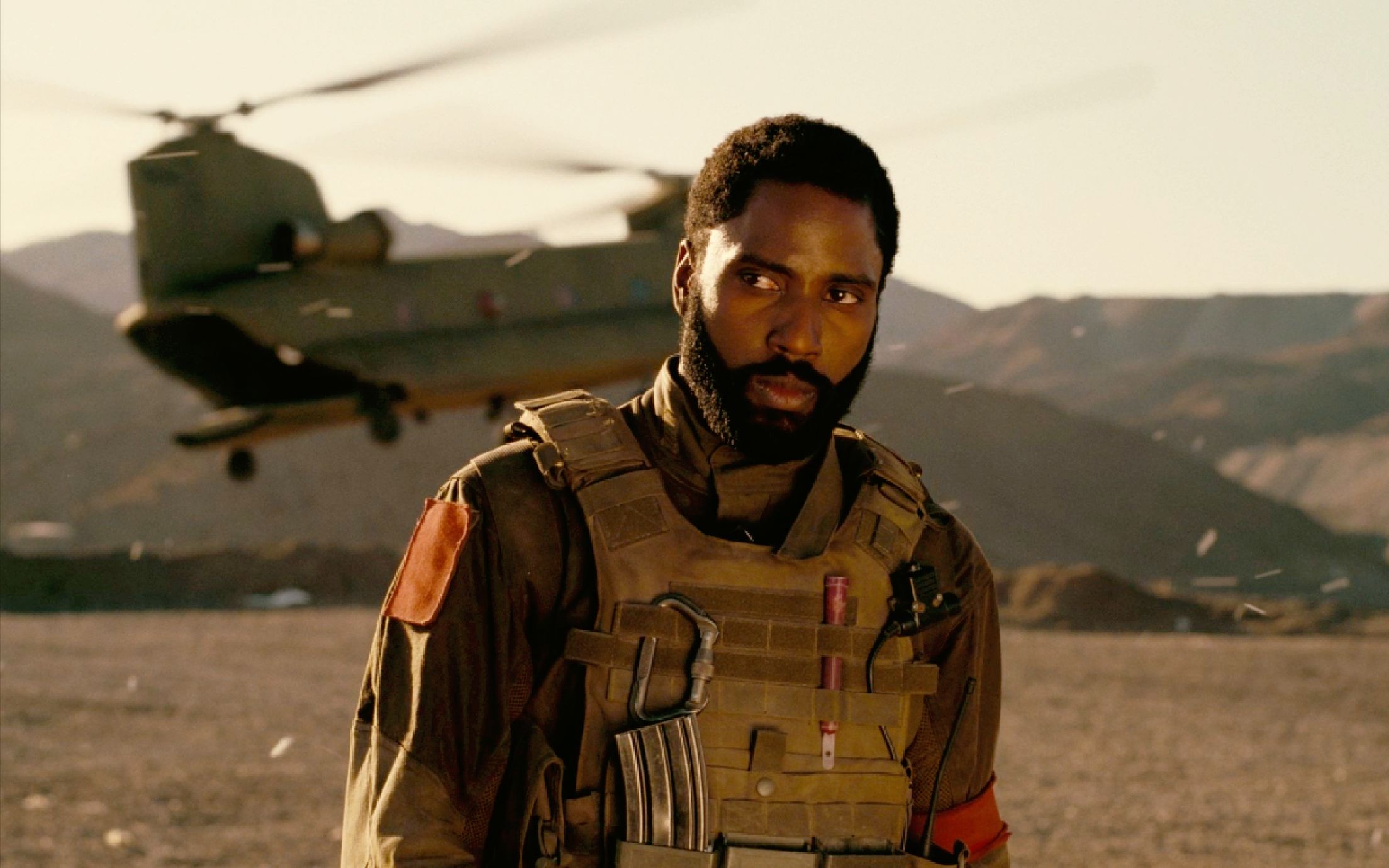 诺兰新作《信条》终极预告!逆转式激战颠覆想象