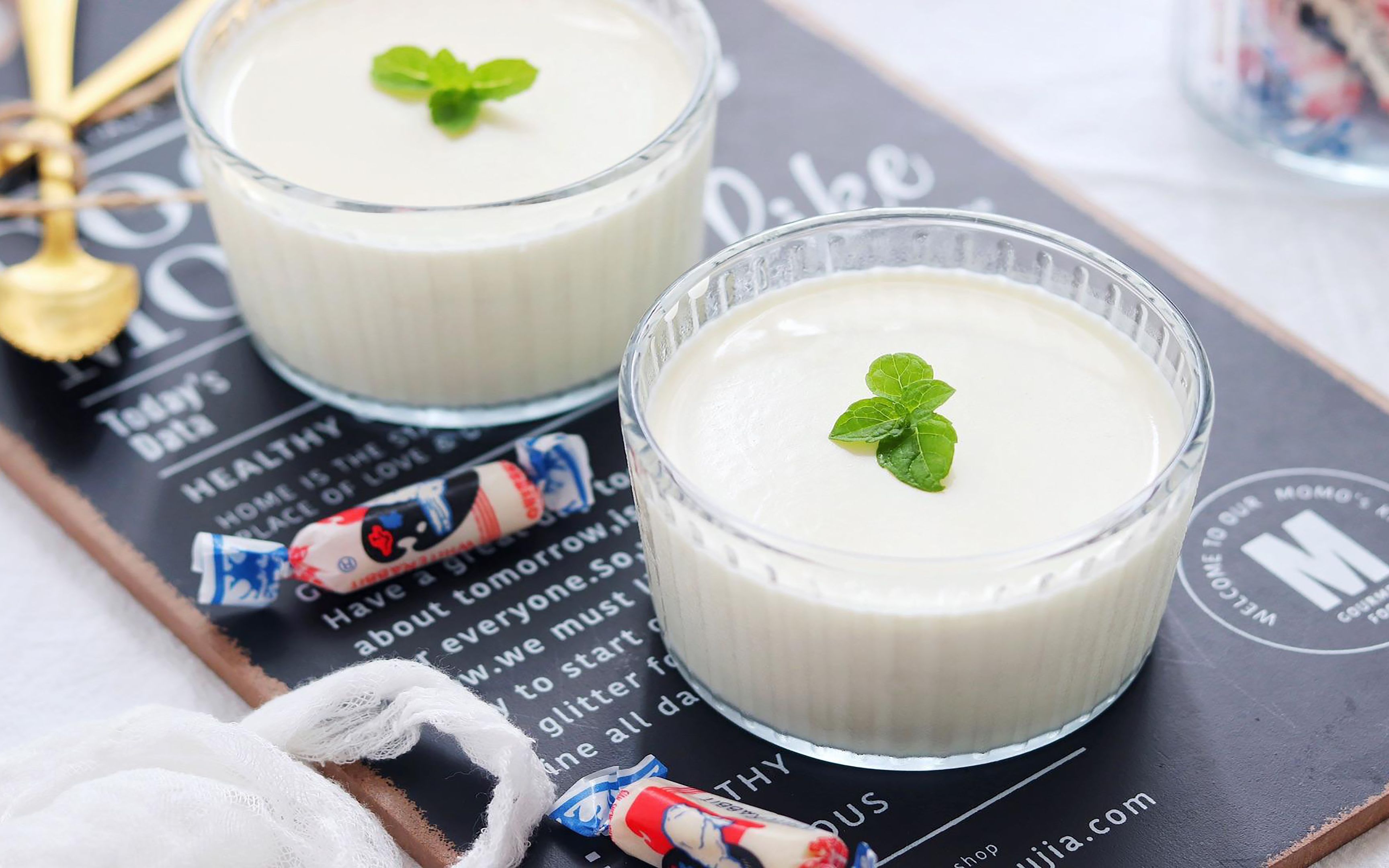 大白兔奶冻买一杯要10块,如果自己在家做,成本不到1块,收藏了