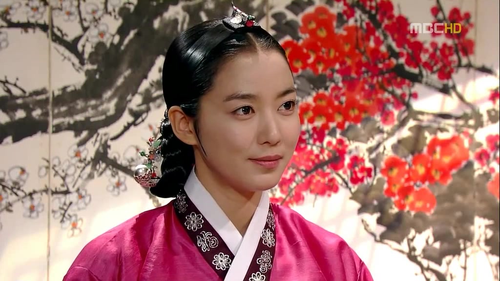 同伊cut9:很喜欢这部剧塑造的张禧嫔形象