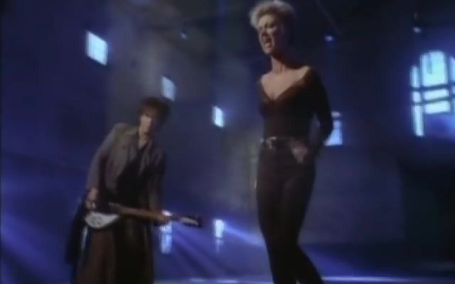 [图]Roxette - It Must Have Been Love (Official Music Video)