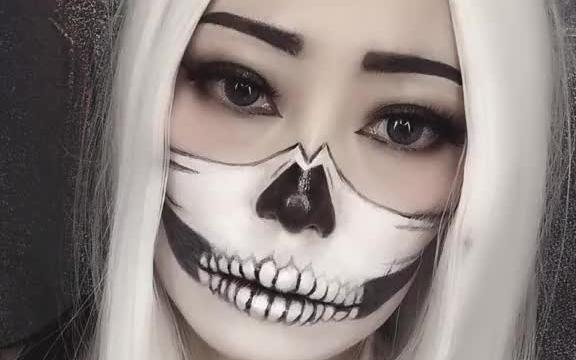 骷髅妆教程分享～逆天化妆术 内双肿眼泡 热门 艺术妆