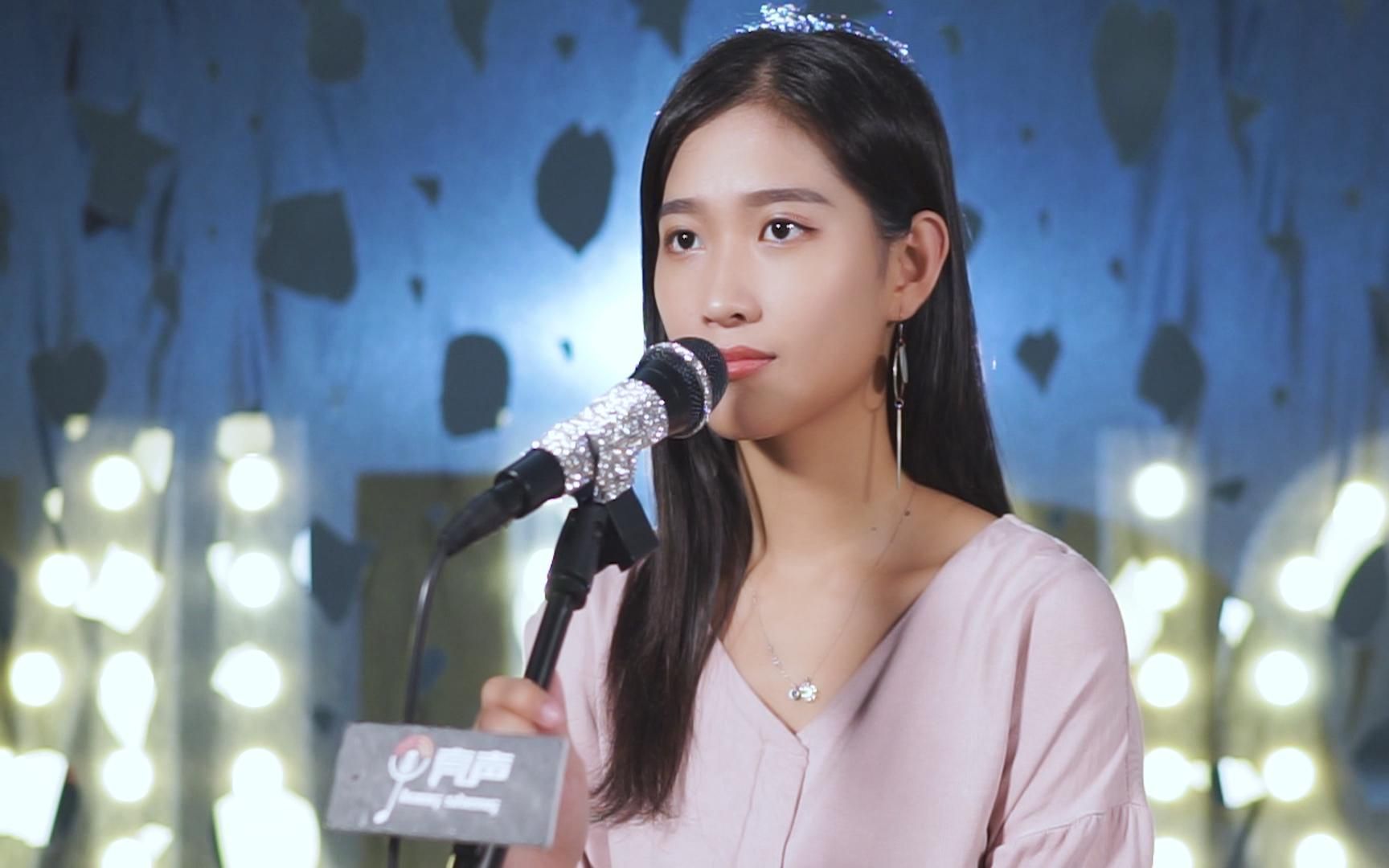 重温彭羚经典 美女翻唱《囚鸟》伤感情歌 醉人好听_哔哩哔哩 (゜-゜)