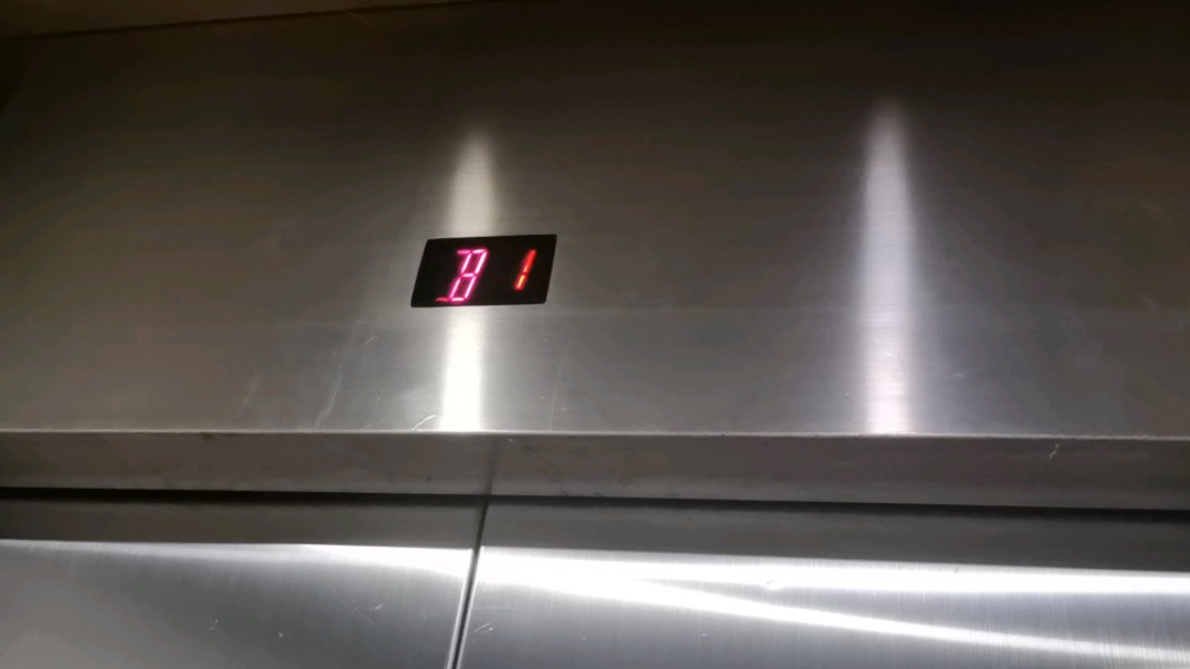 【r1244】东芝cv55?货梯·上海嘉华坊