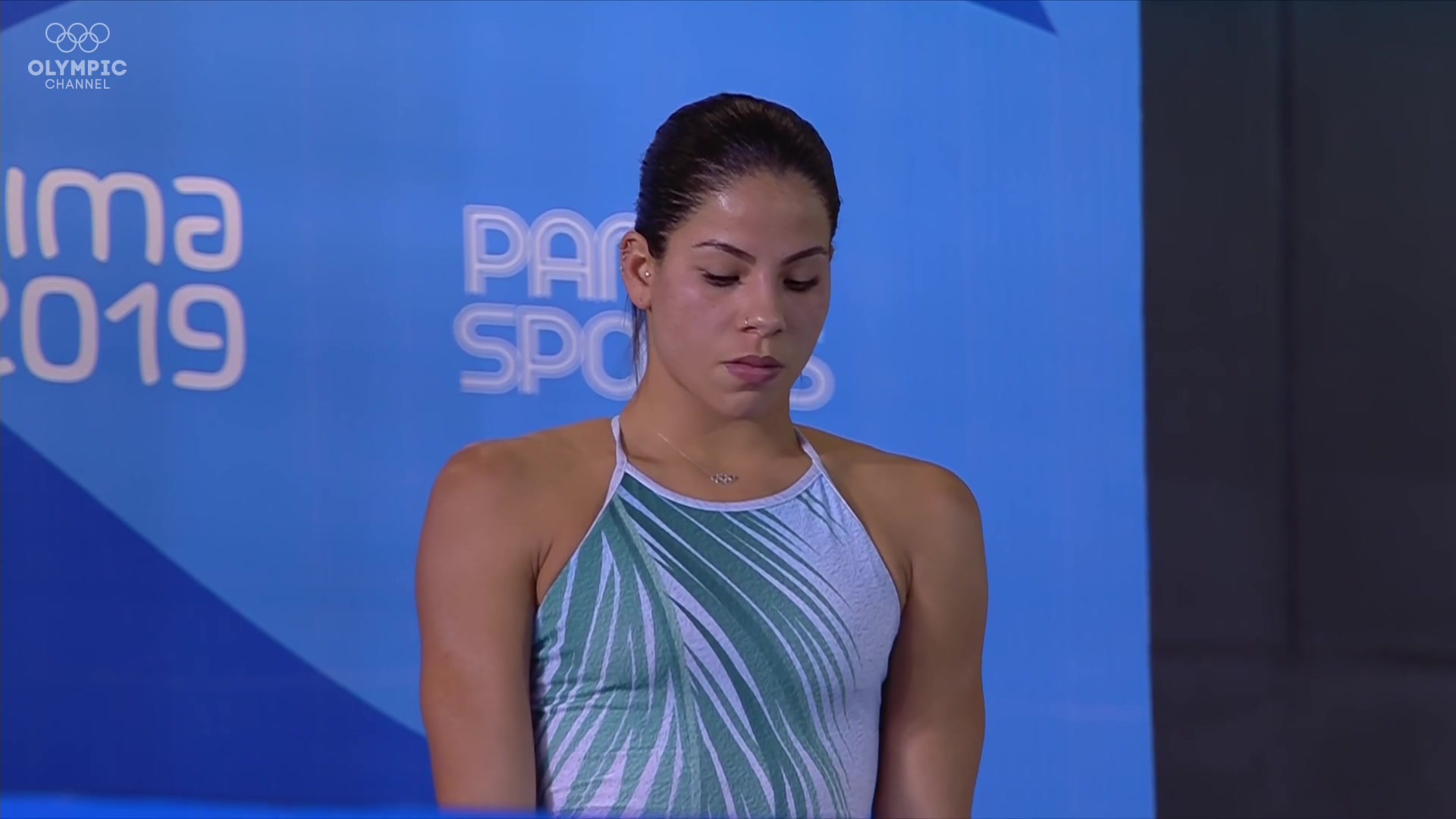 巴西跳水运动员英格利奥利维拉参加2019年泛美运动会跳水比赛之女子十