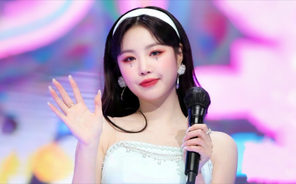 徐穗珍(原(g)i-dle)—hwaa(火花) 210131 人气歌谣_哔哩哔哩_bili