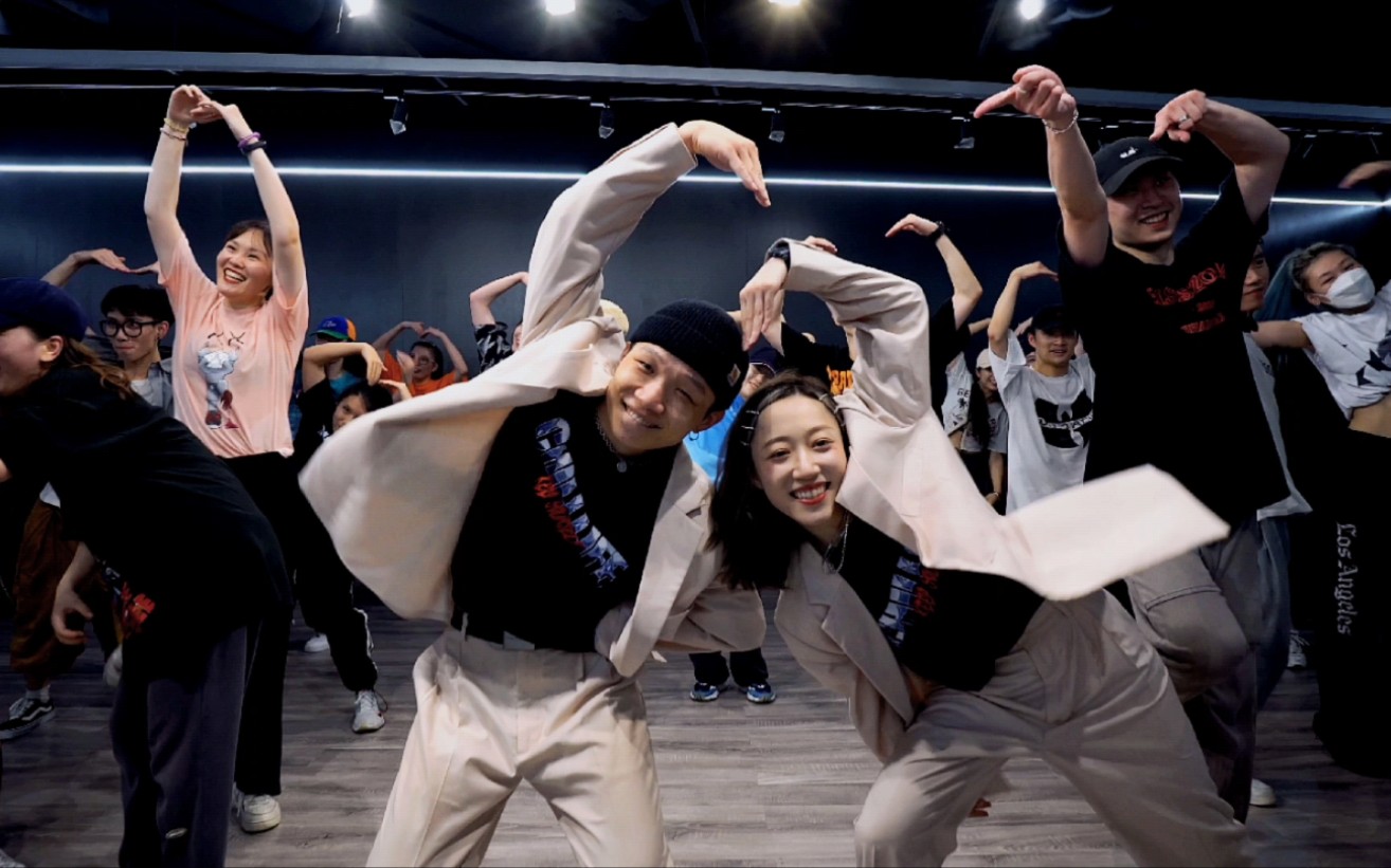 活动作品王一博都在跳的locking双人锁舞实力cp给我锁死