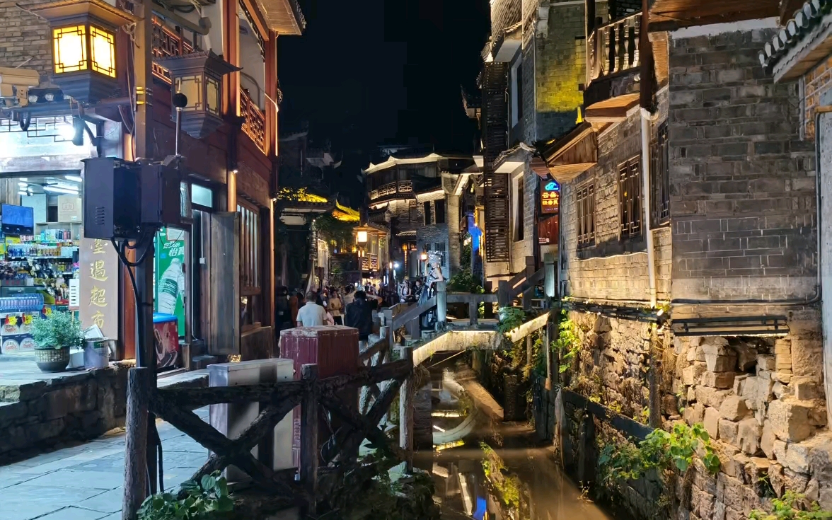 沱江夜景,如诗如画