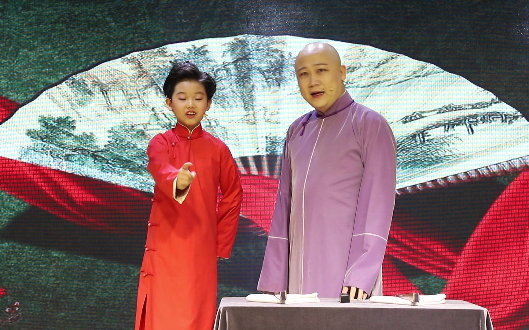 山东声相艺术学府相声八扇屏表演郭育玮大新指导教师大新