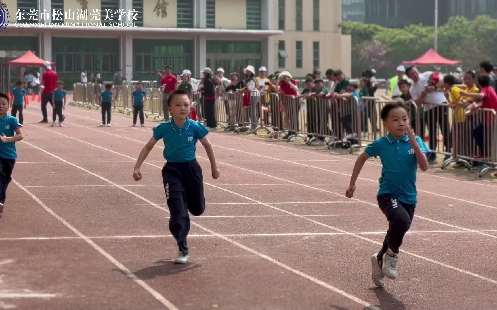 莞美学校小学部运动会开幕