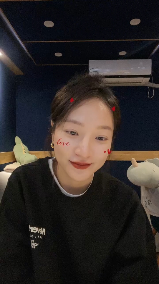 【kii崽(配音演员张琦)】下牙的小尖尖也是爱你的形状