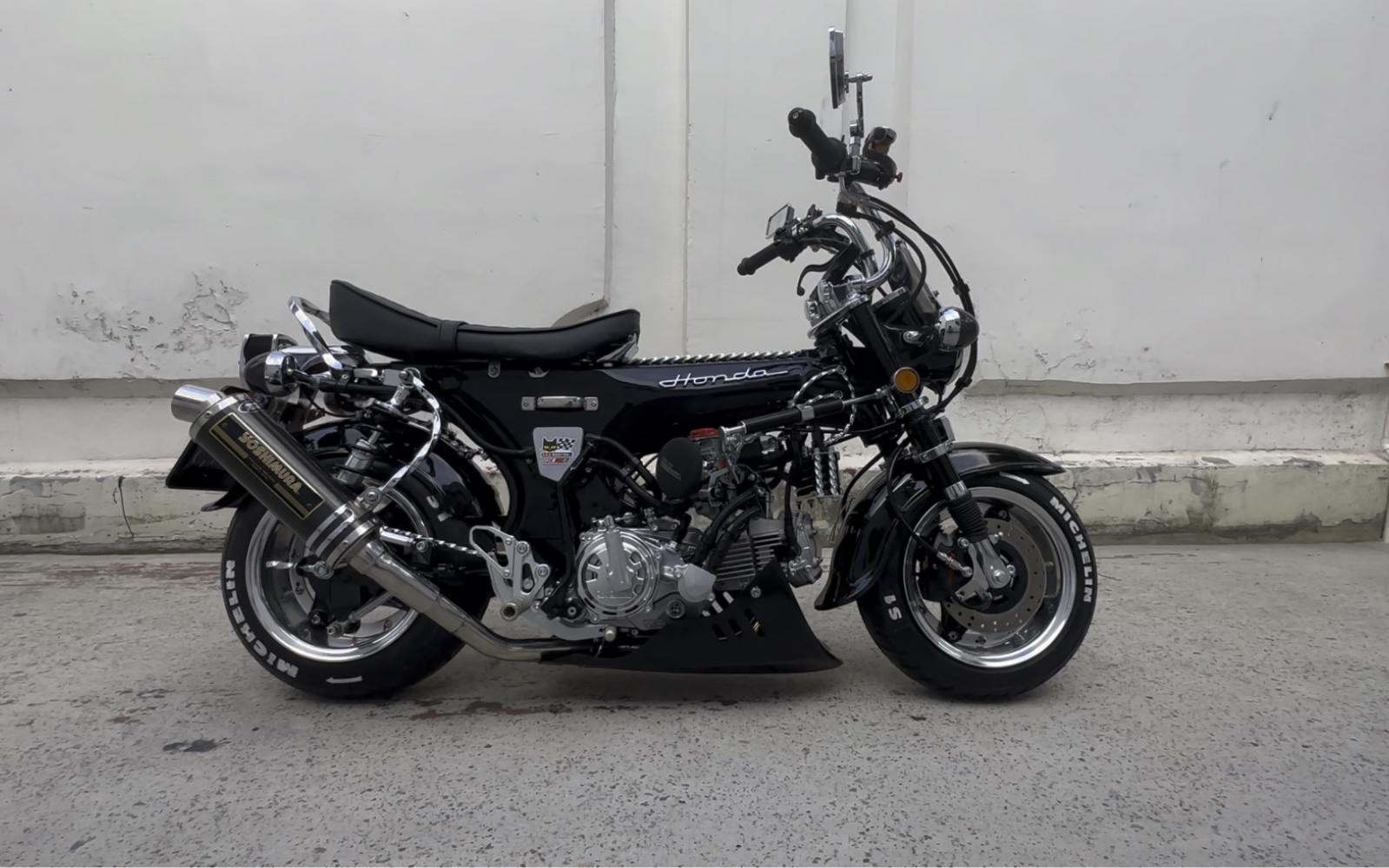 中国唯一一台武川系改装低趴本田长颈鹿