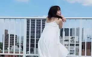 Download Video: 【齊藤京子】「WHITE graph 009」天台花絮