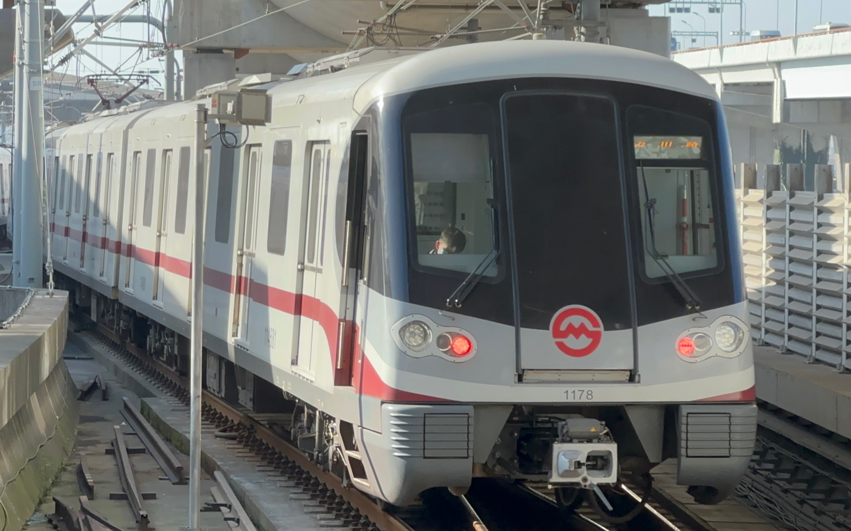 【上海地铁】11号线03型奶咖二世罗山路进站机外后鬼畜起步