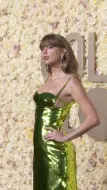 Video herunterladen: Taylor Swift | 霉霉参加2024金球奖红毯一览！