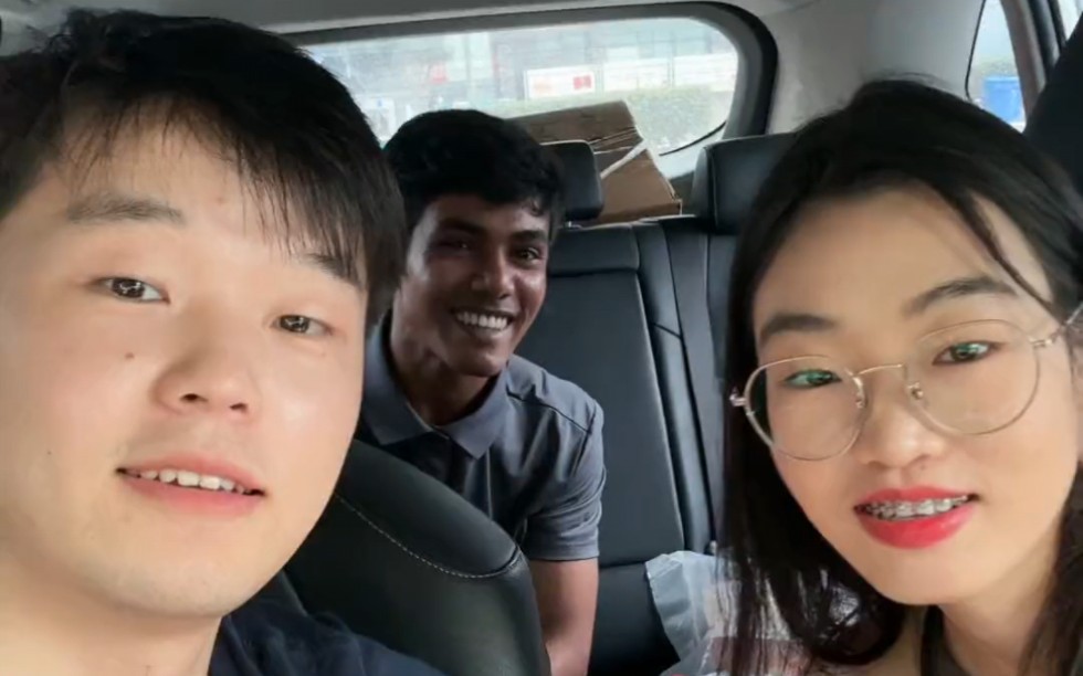 【大头小头去旅行】今天开车断更一天