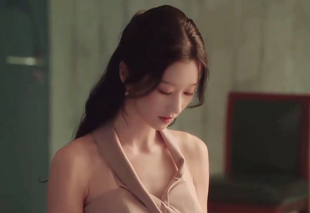 徐睿知 作品:虽然是精神病但没关系,武法律师