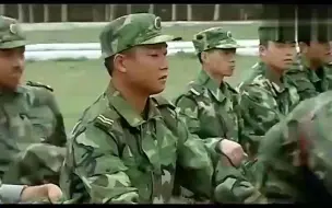 Descargar video: 许三多从此雄起，各种拿第一，可厉害了