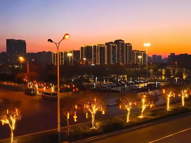 枣庄市薛城区:阑珊彩灯初上 春节氛围渐浓