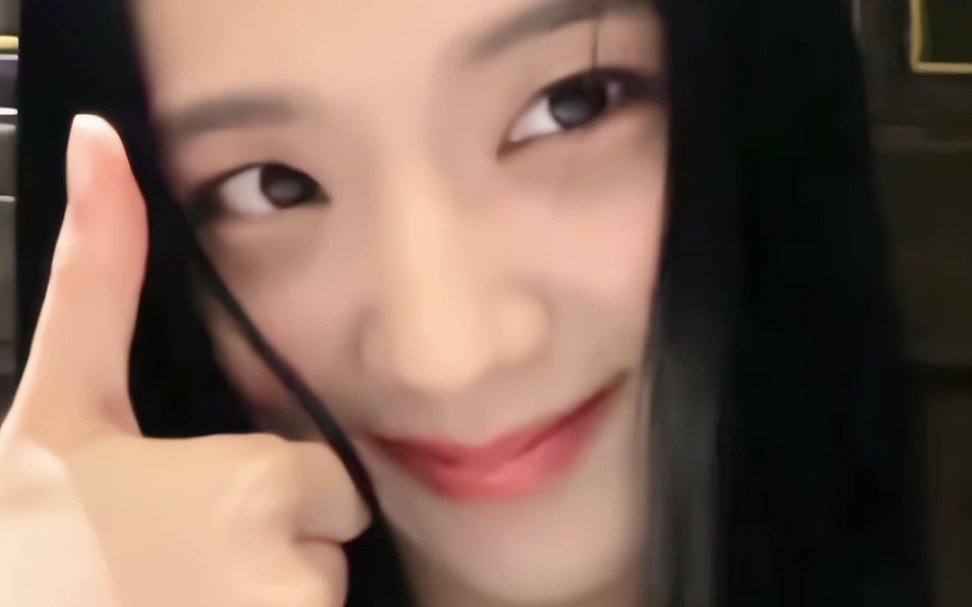 『金智秀』月熊发出尖锐的爆鸣声